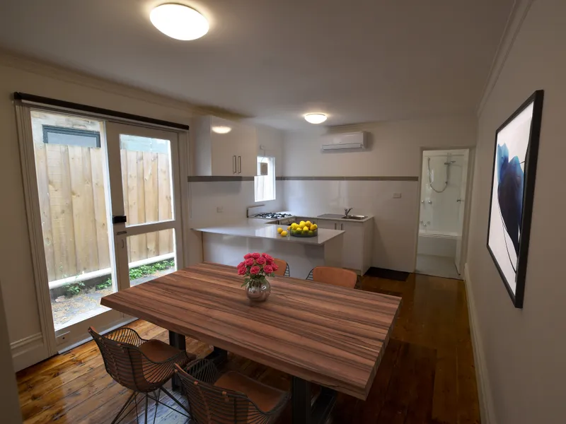 Fitzroy Gem: 3 Bedroom Haven!