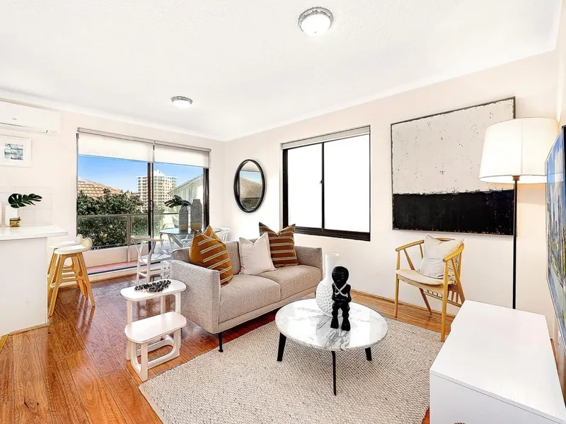 Enticing easycare apartment