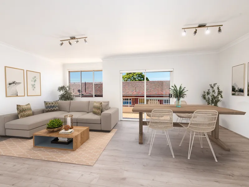 NORTH FACING APARTMENT, OUTSTANDING IN SIZE AND PRESENTATION