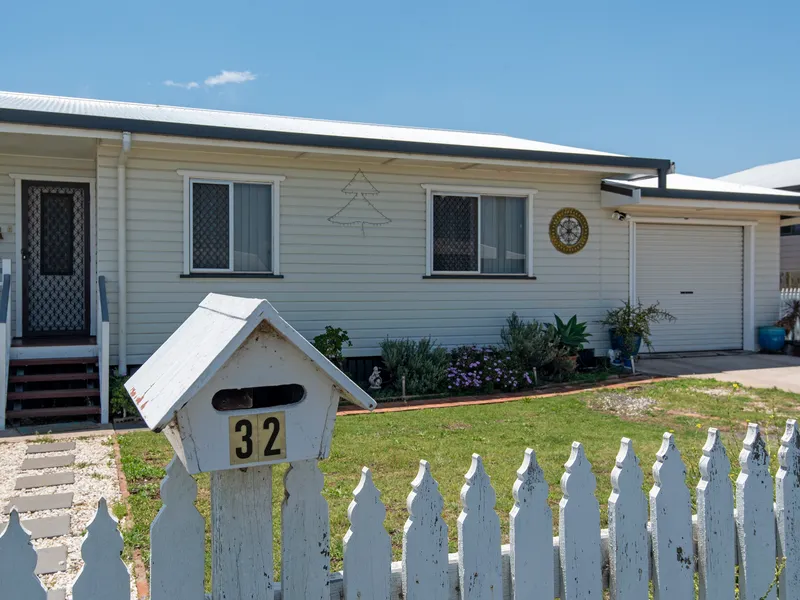 Solid 3 Bedroom with Great Rear Deck!