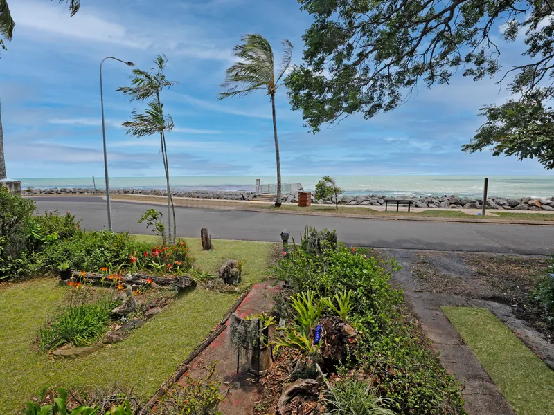 Coral Sea Water Front!