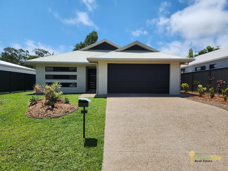 BRAND NEW Stylish Home at the Beaches!!