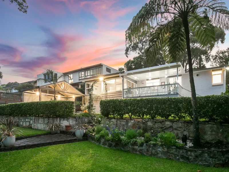 Sundrenched entertainer