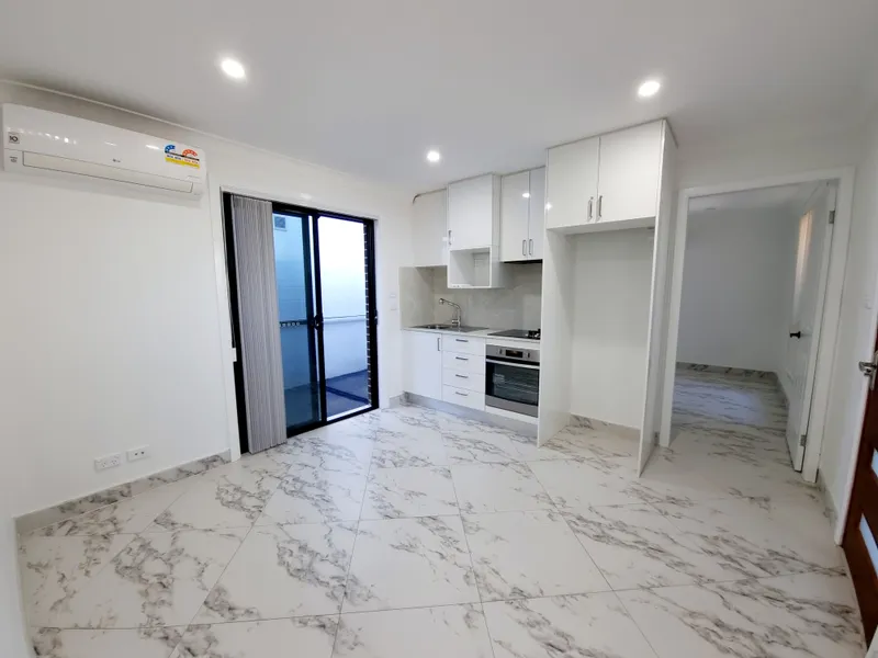 GRANNY FLAT TO RENT