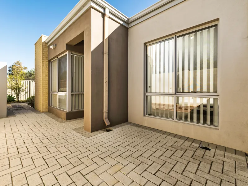 Home with private gate access to the park