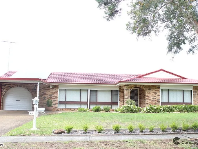 LOCATED IN THE SOUGHT AFTER AREA OF EDENSOR PARK