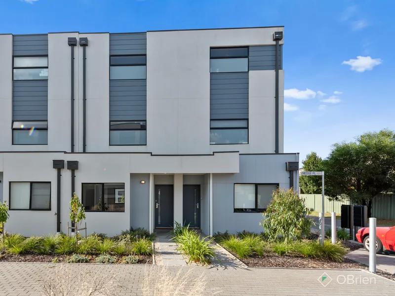 Luxury Town House – Walk to Everything!