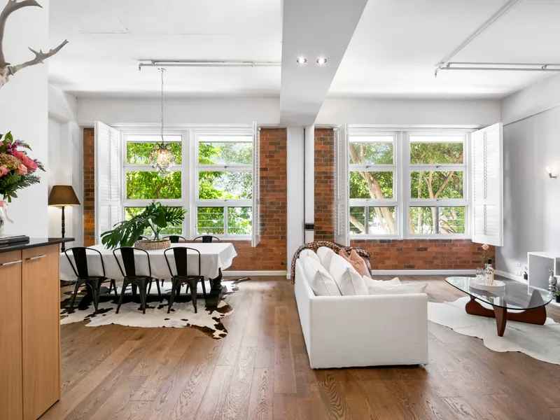 Spectacular Woolstore Living Without Compromise