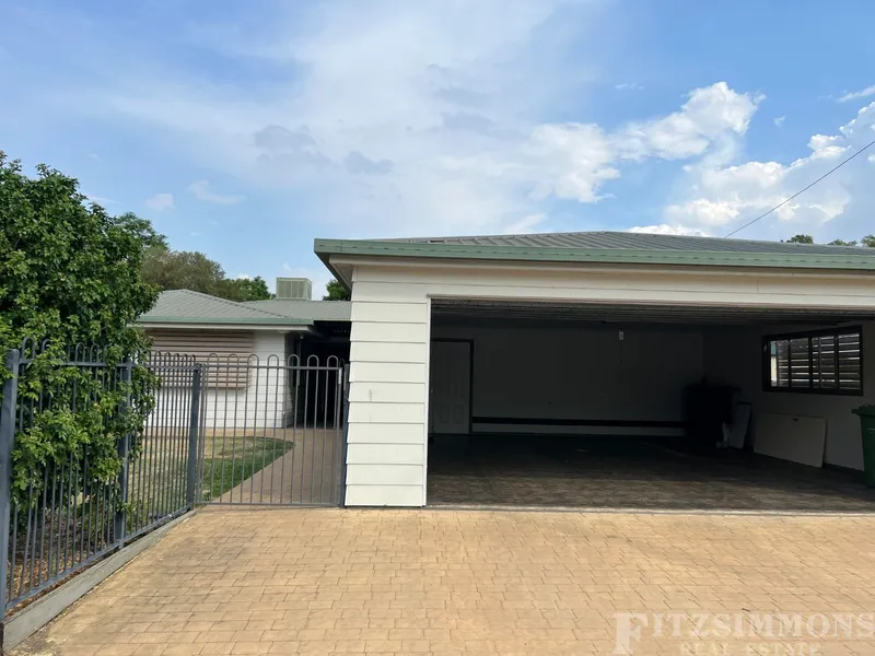 4 Bedroom Home with 2 Living Areas – West Dalby