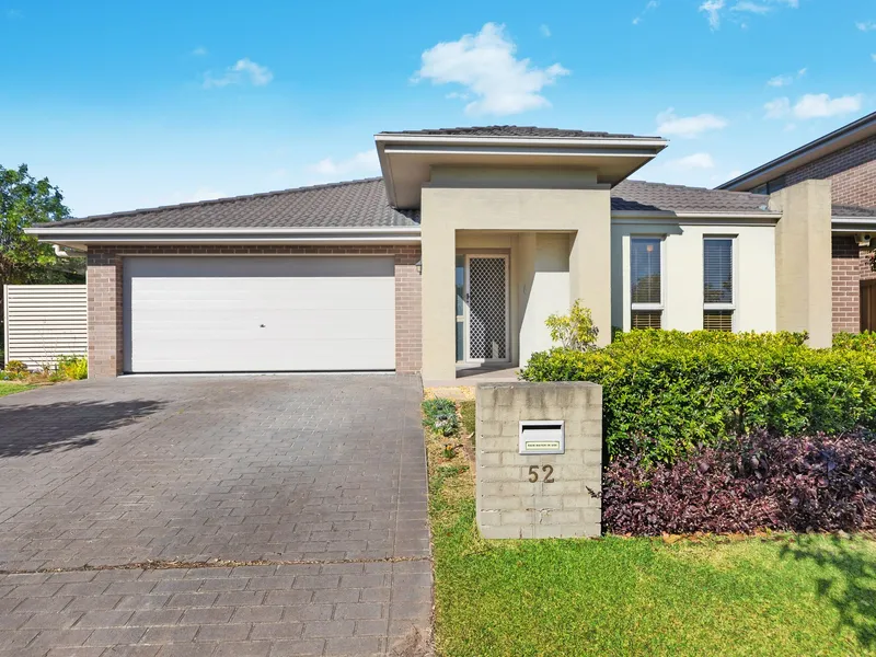 Large Family Entertaining Home with Spa