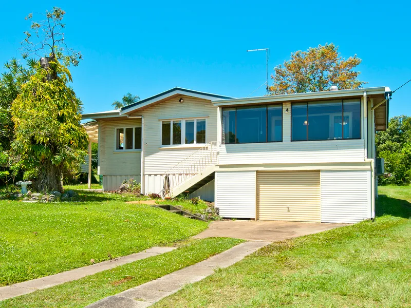 Great Location and Potential Plus on this big block