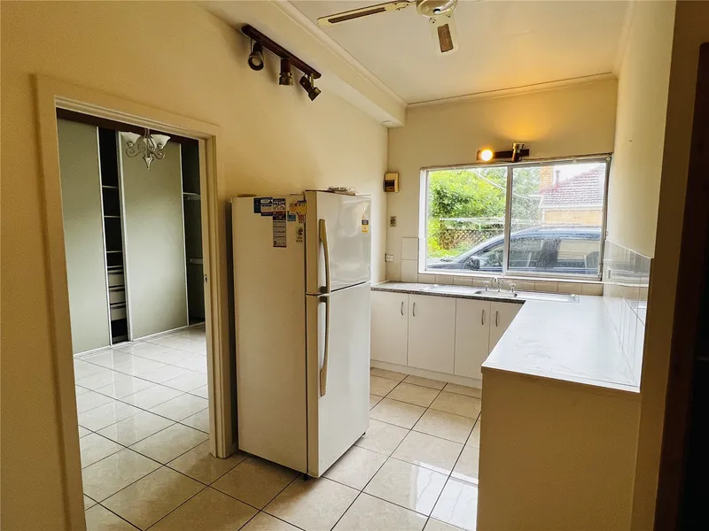 Tranquil Two-Bed Home close to Castle Plaza Shopping Centre