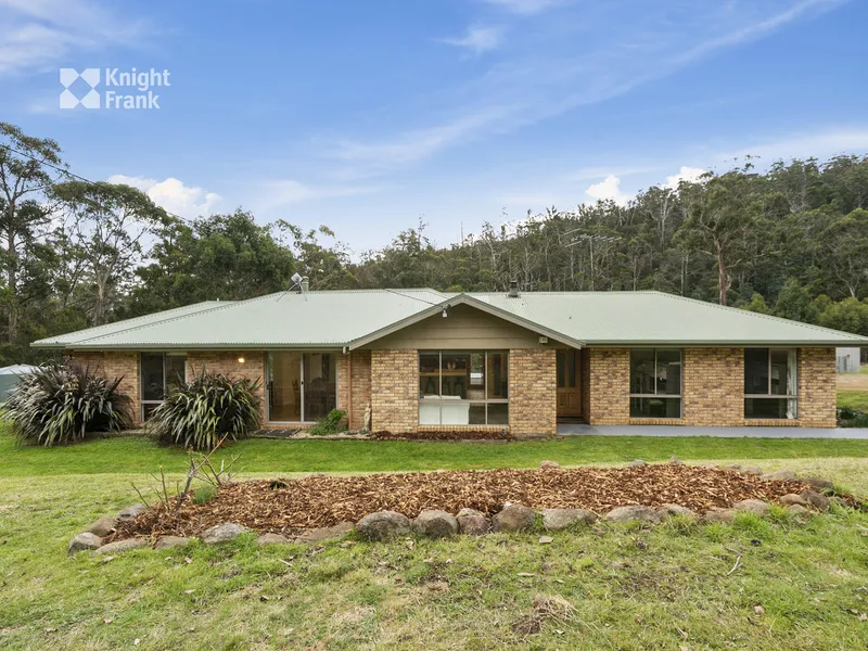 Idyllic family living on 2.1 picture-perfect hectares