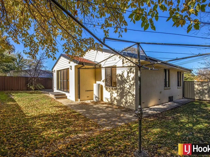 Spacious self contained flat in sought after location