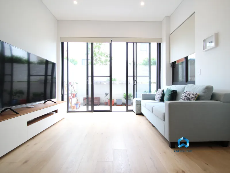 FURNISHED LUXURY APT & BEST LOCATION