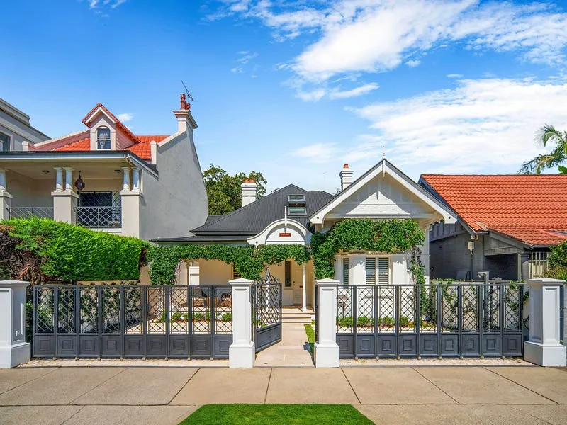 Elegant house in heart of Double Bay Village