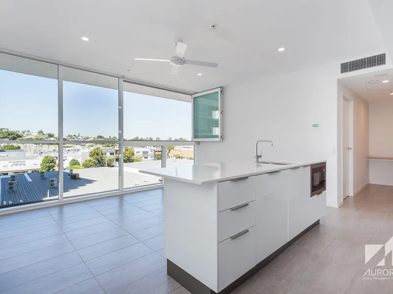 Spacious1B1B1C Apartment | Move in 6 May