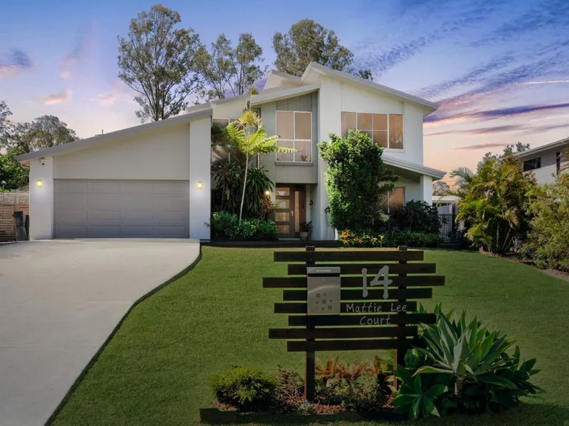 Five Bedrooms, Three Bathrooms and Four Living Areas!