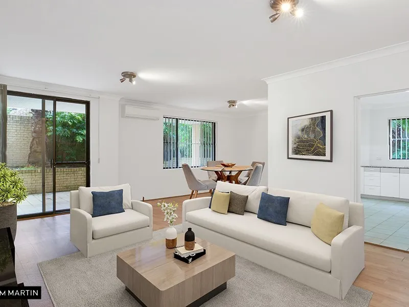MGM MARTIN - SPACIOUS THREE BEDROOM COURTYARD APARTMENT