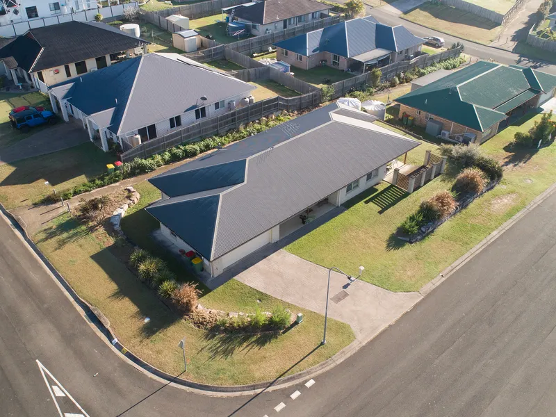 EXQUISITE! Just EXQUISITE! 702 m2