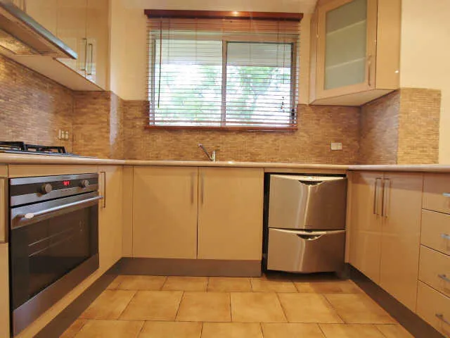 Air conditioned 2 Bedroom unit with gas cooking