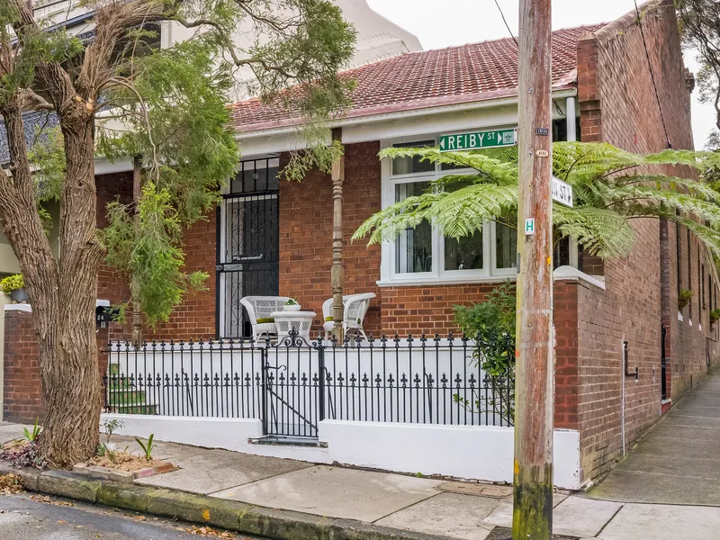 Federation beauty in a desirable location