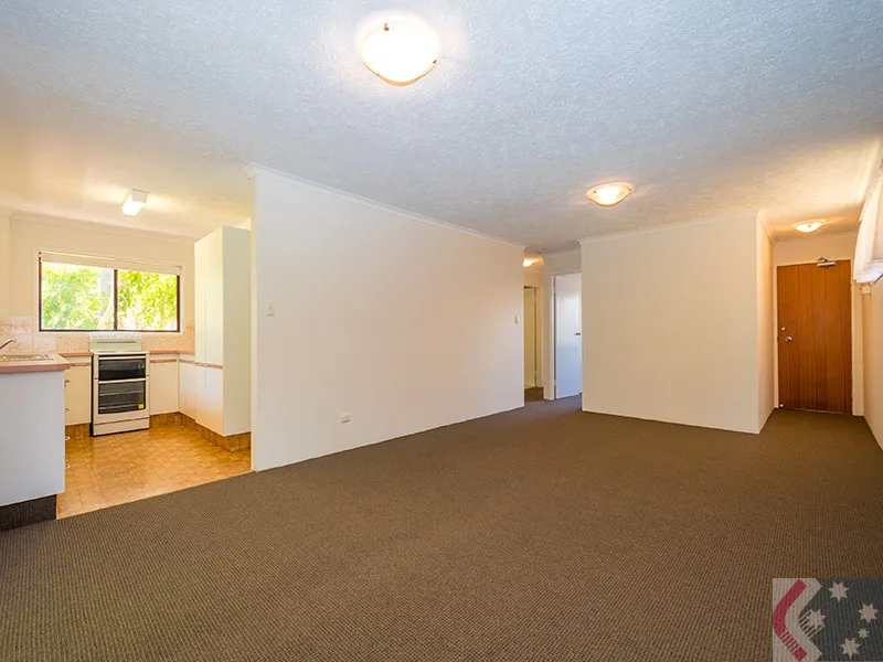 Quick & Easy Walk to the Broadwater