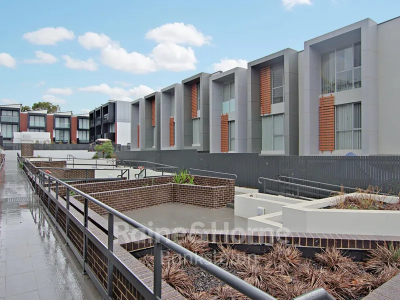 MODERN TRI LEVEL TERRACE