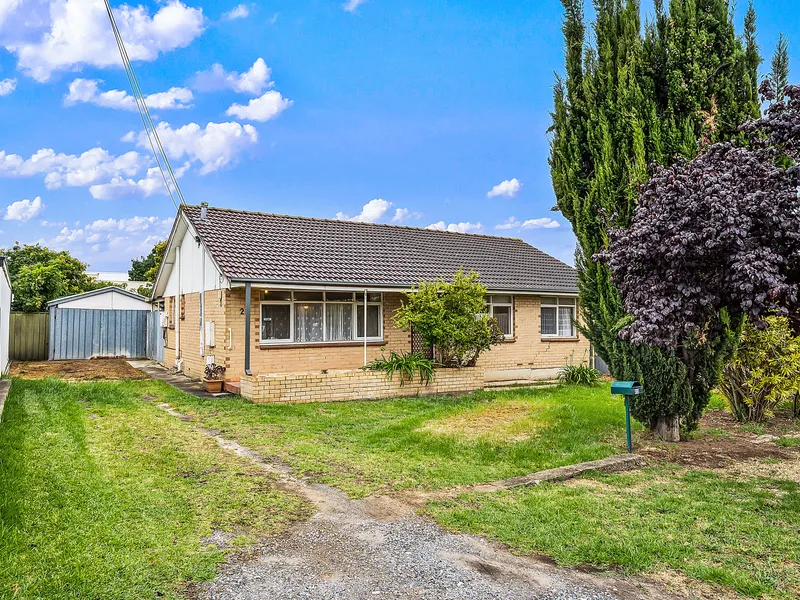 Original Home on Traditional Allotment of 723m²