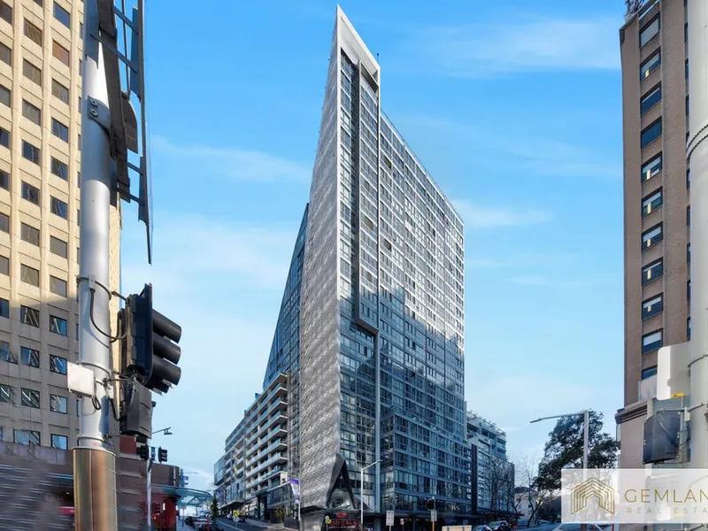 Sky High Luxurious Life-style Apartment with Huge Study Room For Sale!
