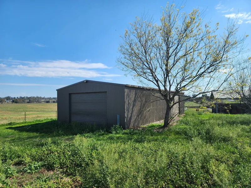 THE LAST REMAINING BLOCK ON RIVERVIEW ESTATE