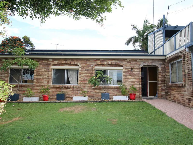 Large split level family home, convenient location.