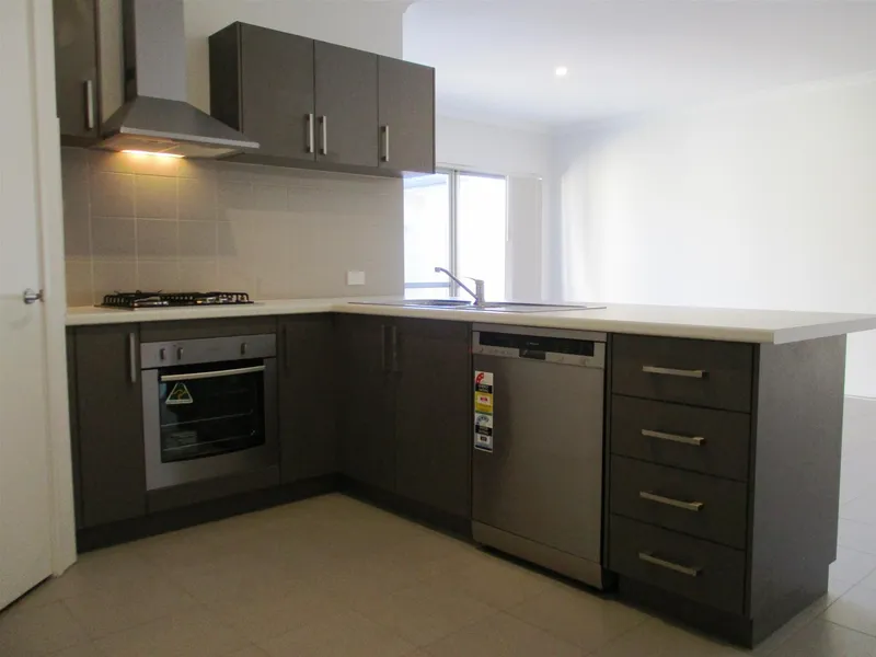 MODERN LIVING ON LOVEGROVE