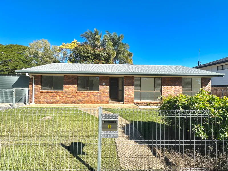 Charming 3-Bedroom Lowset House in Birkdale