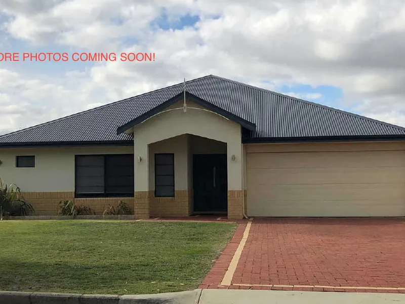 HUGE Immaculate 4x2 Family Home