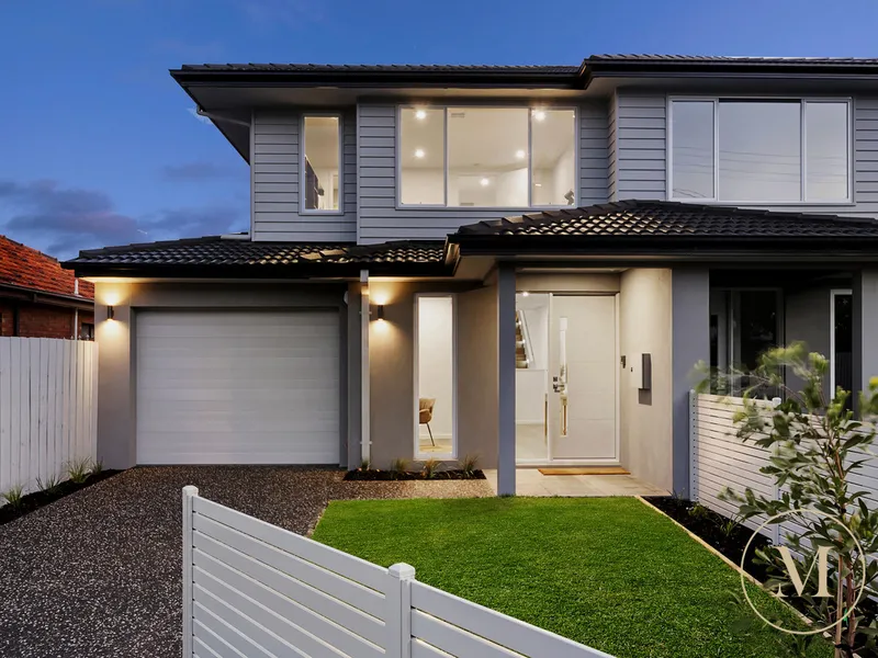 CONTEMPORARY COASTAL LIVING