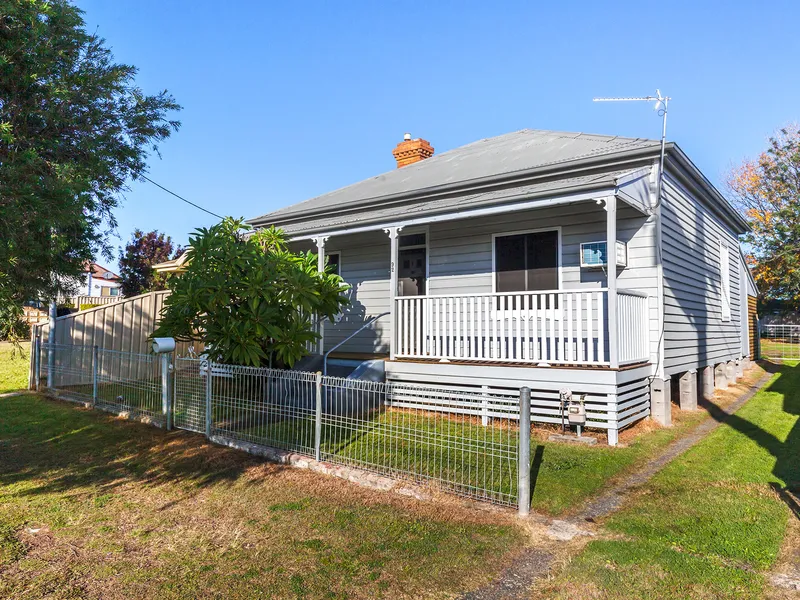 Easycare character home three blocks from CBD      