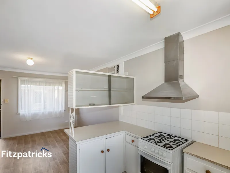 Tidy two bedroom unit