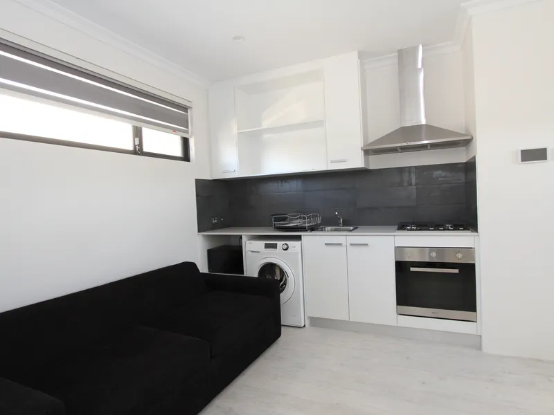 Executive Cosy Living Near All Conveniences