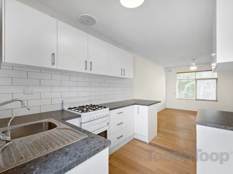 2 Bedroom top floor unit in great location