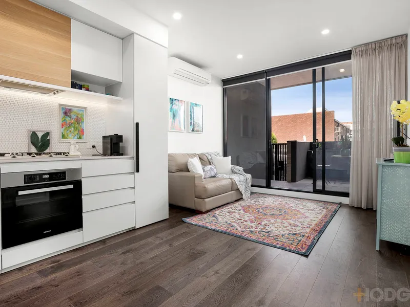 Stylish Modern Living In A “Near-Everything” Location