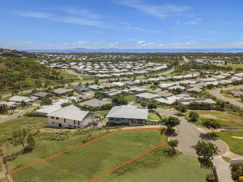 LARGE 987sqm BLOCK WITH OCEAN VIEWS