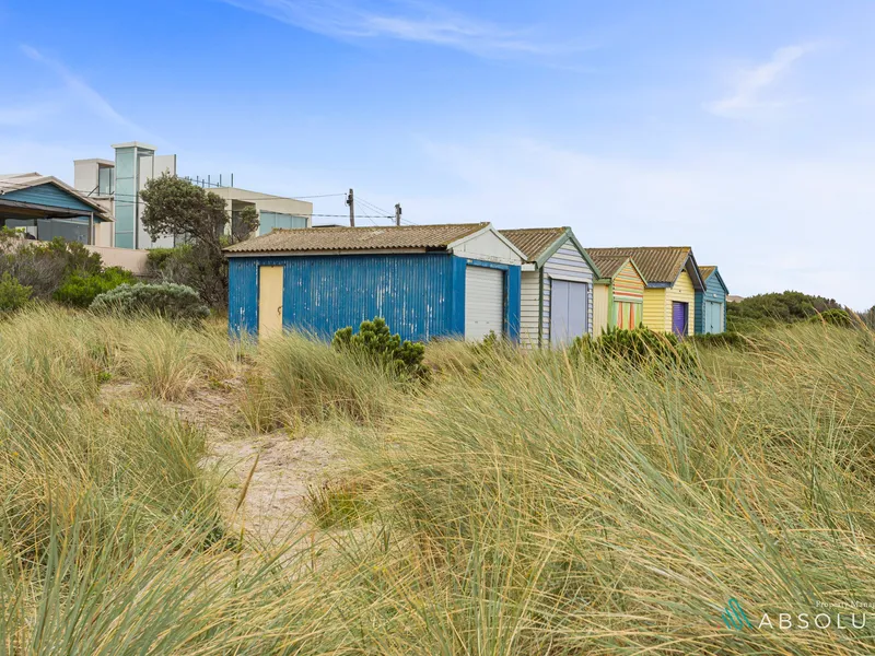 LUXURY BEACH FRONT APARTMENT