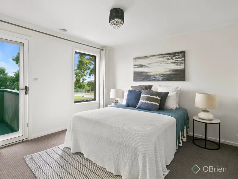 Low maintenance living in a desirable parkside position