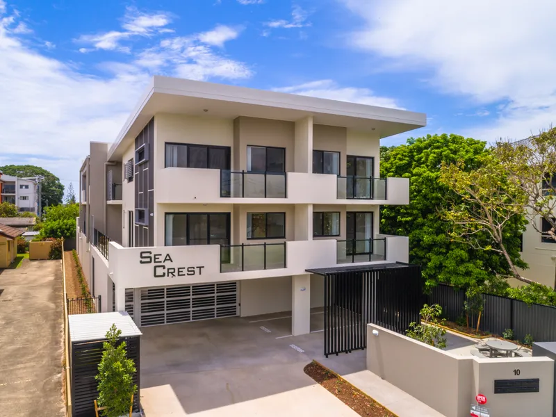STUNNING APARTMENT CLOSE TO BROADWATER