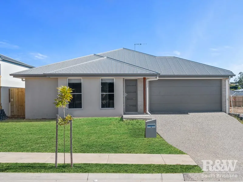 Family Home in Ripley!