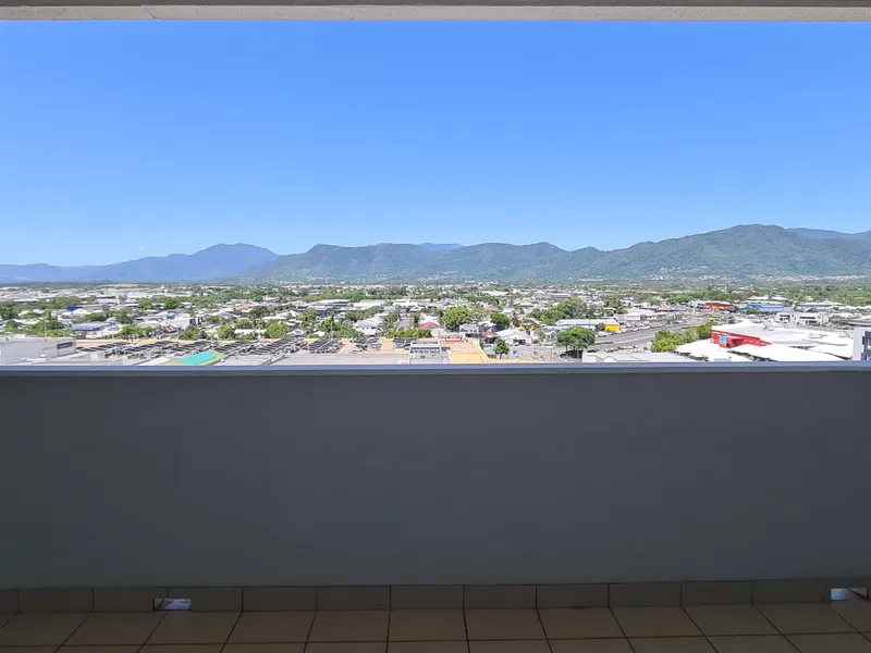 LARGE PENTHOUSE IN HEART OF CBD