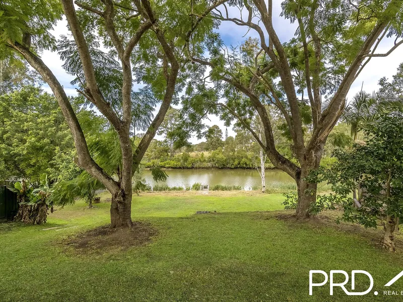 Hidden waterfront gem, this is a rare find!