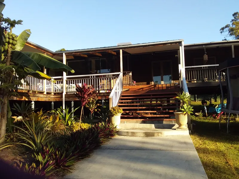 Tranquil Rustic Queenslander for short-term rental over Christmas