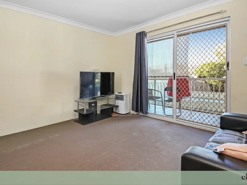 TWO BEDROOM UNIT - CONVENIENT LOCATION